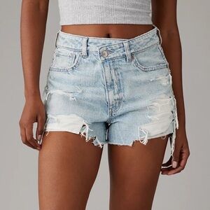 American Eagle Strigid Denim Mom Shorts Distressed Light Blue